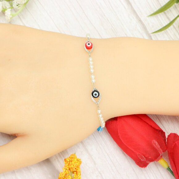 "Trendy Handmade Bracelet – A Thoughtful Gift for Girls & Women | UNVRC1458 - Picture 4 of 10